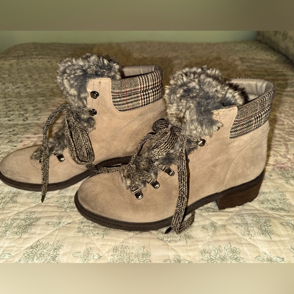 Sam Edelman Darrah 2 Women’s Size 8.5 Suede Taupe Fur Combat Ankle Boots NWOT